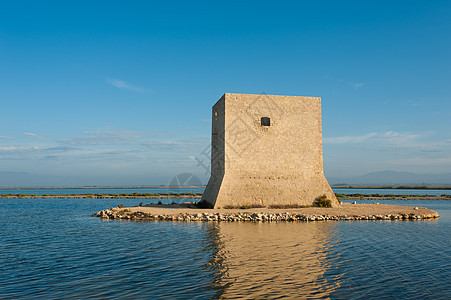 旧塔楼历史盐场阳光圣波温暖河口水平沼泽岗楼晴天图片