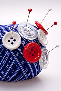 带纽扣的毛球针材料针线活线程维修别针缝纫工具制衣针织细绳图片