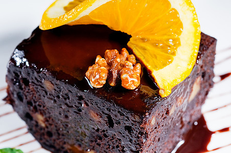 巧克力和胡桃蛋糕正方形面包可可蛋糕小吃咖啡盘子食物坚果配料图片
