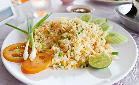 炒米饭蔬菜团体食物午餐美味服务香料烹饪炒饭用餐图片