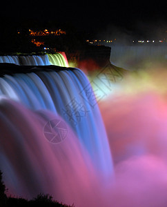 尼亚加拉瀑布夜视场景国家蓝色假期编队旅游流动游客娱乐地质学图片