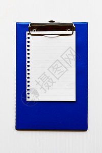 蓝色剪贴板上的空白纸笔记会议教育小路记事本报告文档白色夹子科学图片