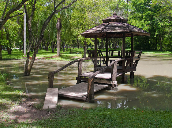 木林馆休息木材娱乐木头湿地草原草地建筑草皮绿色图片