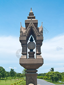 Balustrade 灯文化天空装饰品点缀草地栏杆院子蓝色草皮栅栏图片