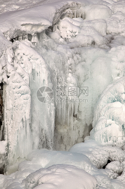 卡梅伦·法尔斯在艾伯塔州沃特顿国家公园被冻结图片