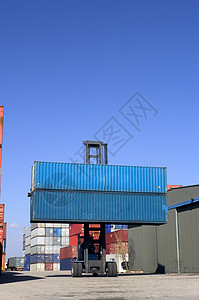 集装箱集装箱在港口托运贮存国际商品货运贸易商业码头加载起重机送货图片