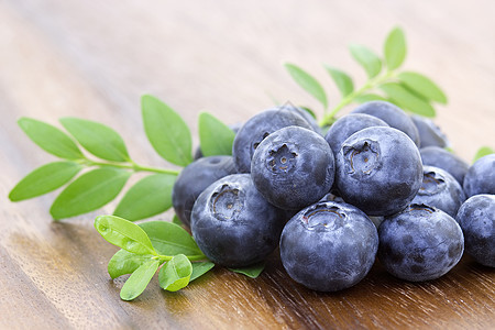 新鲜蓝莓水果叶子食物浆果饮食绿色蓝色图片