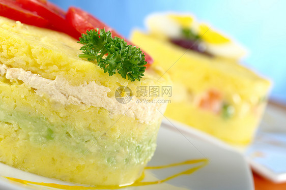 秘鲁Dish 呼叫Causa盘子蔬菜照片水平香菜食物土豆午餐课程黄色图片