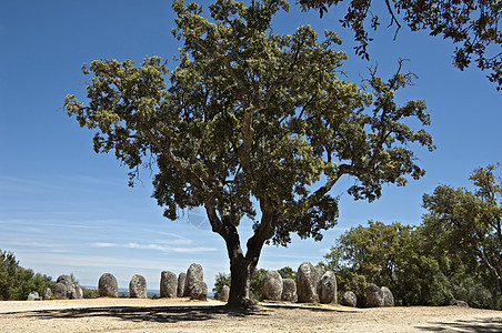 埃沃拉阿尔门德雷斯巨石纪念碑竖石结盟时代石头宗教巨石考古学岩石花岗岩历史图片