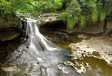 水瀑环境风景流动旅行天堂蓝色速度公园荒野瀑布图片