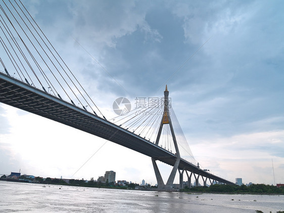 Bhumibol桥的一部分天空工业民众工程风景地标运输建筑戒指建筑学图片