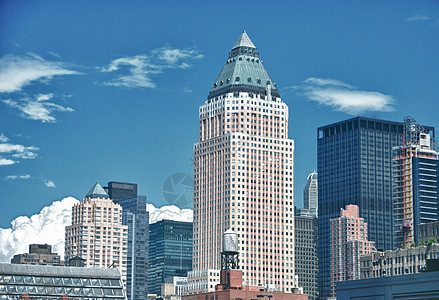 曼哈顿的摩天大楼天空市中心天际地标乐趣游客旅行建筑学城市商业图片