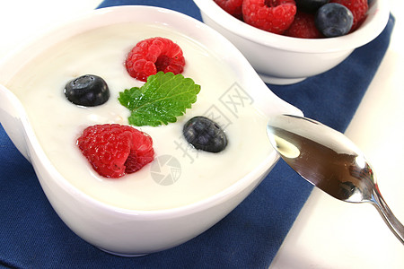 水果酸奶浆果甜点乳制品饮食烹饪柠檬图片