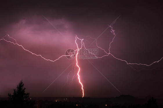 夜云天空 雷暴 夜云笼罩射线戏剧性气象暴雨雷雨耀斑墙纸罢工天气风暴图片