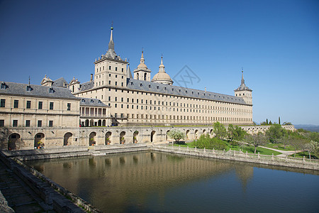 马德里埃斯科里亚修道院图片