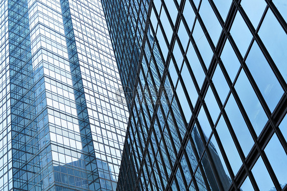 办公大楼窗户反射公司金融港区玻璃窗总部摩天大楼高楼码头图片