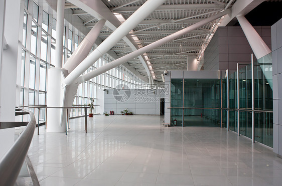 2011年新布加勒斯特机场走廊车站旅行过境休息室玻璃座位国际反射飞机场图片