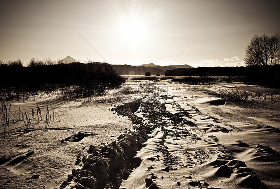 风景美丽场地气候季节农村大路旅行暴风雪小路孤独图片