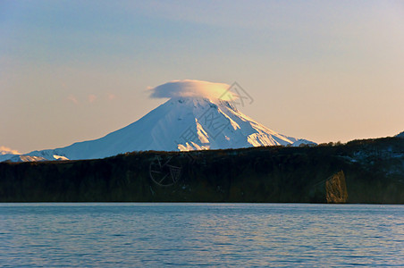 冬天美丽的火山喷发火山学家墙纸陨石熔岩海洋自然荒野旅行旅游图片