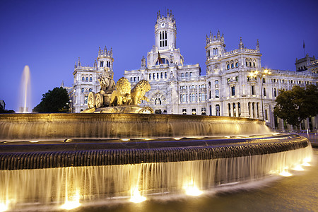 西班牙马德里市Cibeles广场狮子城市艺术办公室假期景观历史性蓝色地标喷泉图片