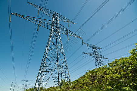 输电塔电磁极等电气电线电力能量传输输送电能线条力量水平图片