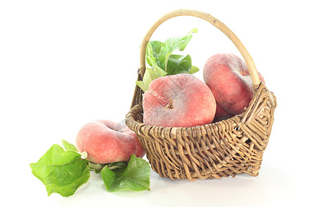山区桃子野桃叶子甜点白色食物饮食植物维生素肉质山桃图片