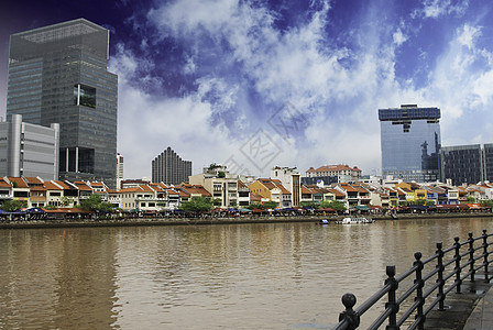 新加坡大厦及其河川图片
