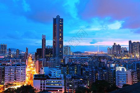 晚上在市中心的香港玻璃金融码头石头场景建筑顶峰景观天空经济图片