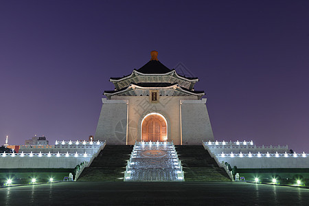 夜里圣殿堂楼梯石头寺庙天空建筑旅游纪念碑雕塑入口大厅图片