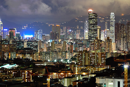 晚上在市中心的香港石头经济景观顶峰旅行城市假期玻璃天际场景图片