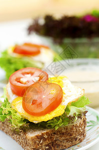 健康的三明治面包早餐纤维沙拉碳水午餐食物化合物蔬菜野餐图片