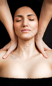 肩部按摩乐趣治疗肩膀康复压力温泉毛巾女性黑色图片