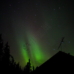 北光亚暴磁场天空北极星例外释放电离太阳风天线异国情调图片