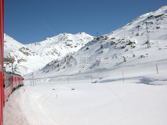 伯尔尼纳过境滑雪旅行冰川场景发动机全景火车山脉运动图片