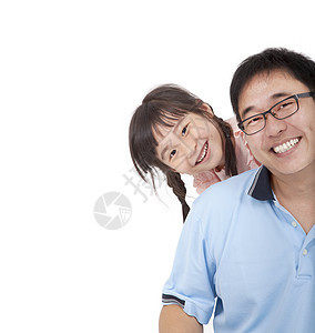 快乐的父亲和女孩 亚洲家庭生活方式图片