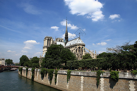法国巴黎男人假期旅游场地建筑运气艺术纪念馆纪念碑建筑学图片
