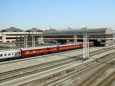 Chelyabnisk火车站平台运输速度铁路车皮机车货运商业车站过境图片