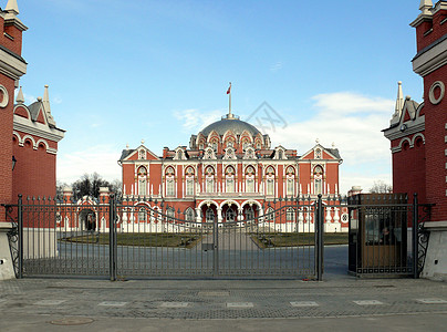 Petrovski在俄罗斯莫斯科的宫殿旅行合奏建筑艺术城市天空石头窗户博物馆风格地标图片