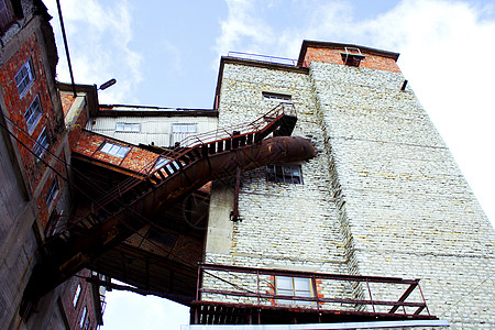 煤矿建设被冻结了几十年的历史框架地标回收帽子机器废墟齿轮燃料罢工电梯图片