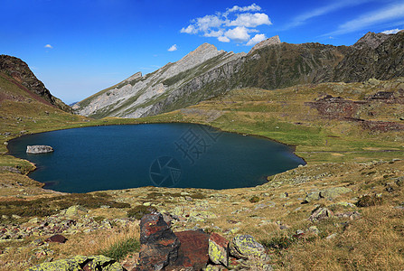 安格拉紫胶高度远足地标假期蓝色旅行绿色岩石风景冒险图片