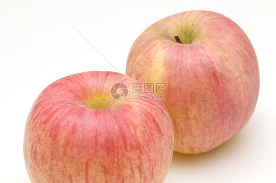 白色背景上孤立的苹果食物小吃卫生果味水滴宏观养分保健水果饮食图片
