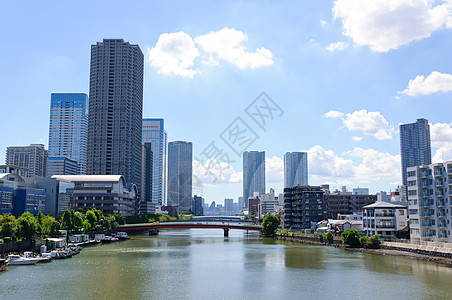 日本东京蓝天城市港口天际旅游观光景观副中心天空摩天大楼图片