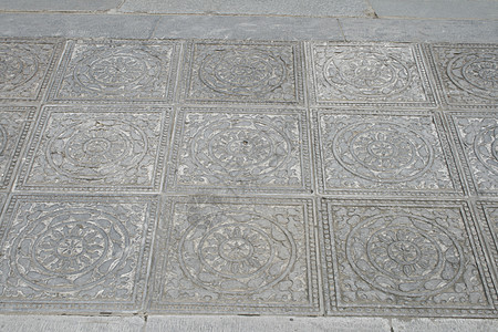 西安市中心 画前的地板瓷砖图片