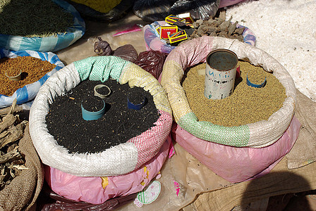 埃塞俄比亚 谷物贸易商业市场食物粮食胡椒子种子图片