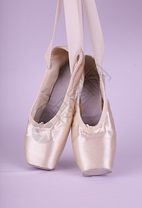 芭蕾点鞋背景图片