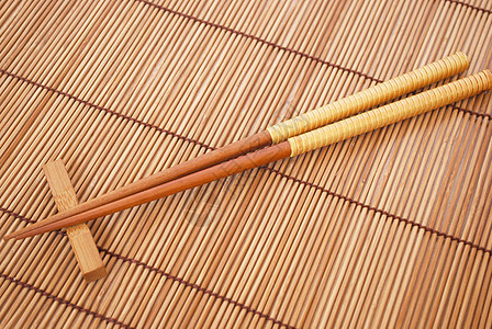 棕竹竹的筷子布局背景竹子小吃桌子配件寿司盘子厨房传统午餐食物图片