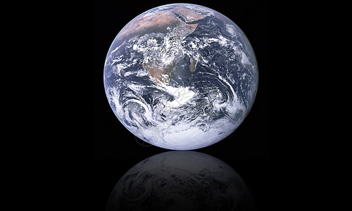 地球反射背景图片