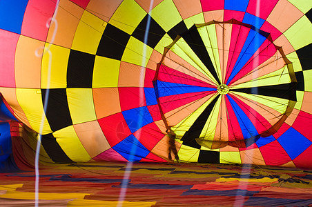 气球里面的人的影子旅行冒险空气运动展示爱好者飞机自由闲暇娱乐图片
