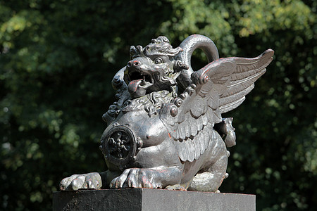 石蜡地标纪念碑神话翅膀植物绿色历史性怪物塑像动物图片