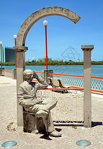 马诺埃尔·班达拉雕像图片